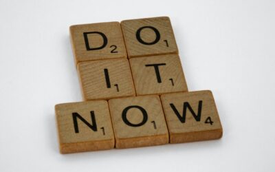 Synchronous and Asynchronous Communication Tips for Profitable Customer and Employee Interactions