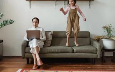 Mastering the Digital Work Environment: What Experts Have to Say
