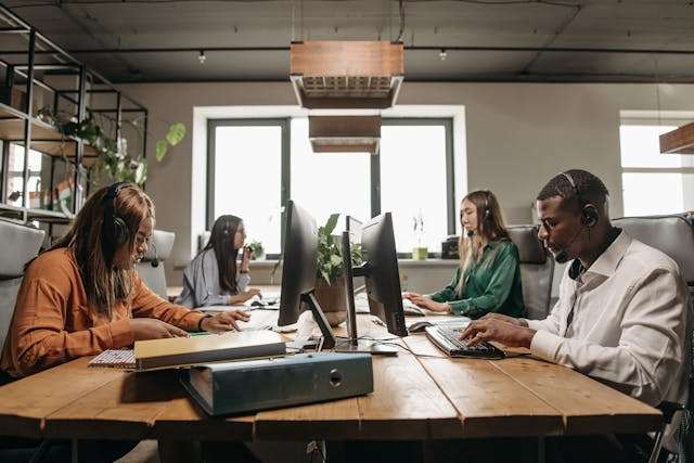 5 Ways That Outsourcing Can Boost Your Business